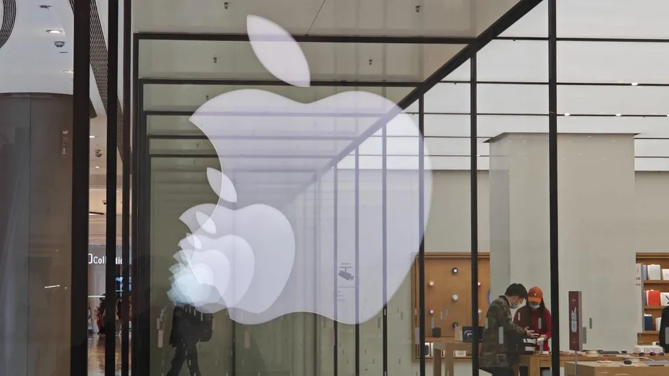 Apple Halts Electric Car Project